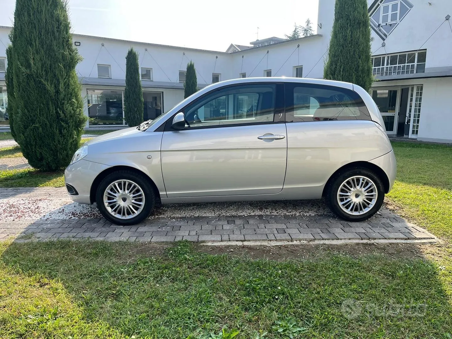Lancia Ypsilon 2010 photo 3