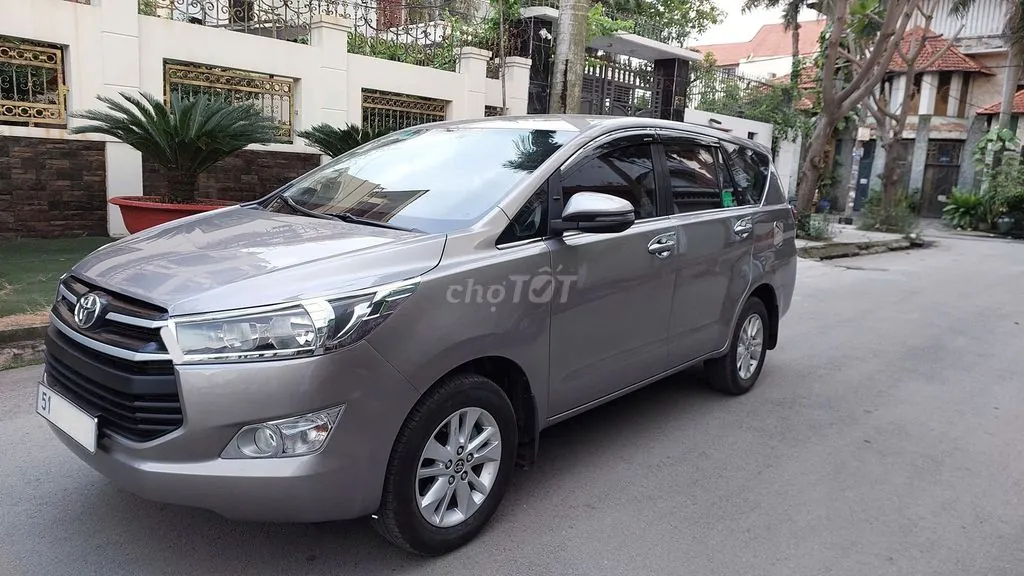 Toyota Innova 2019 photo 2