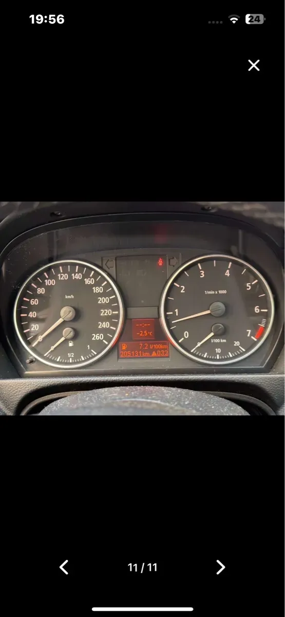 BMW 3 Series 2005 photo 2
