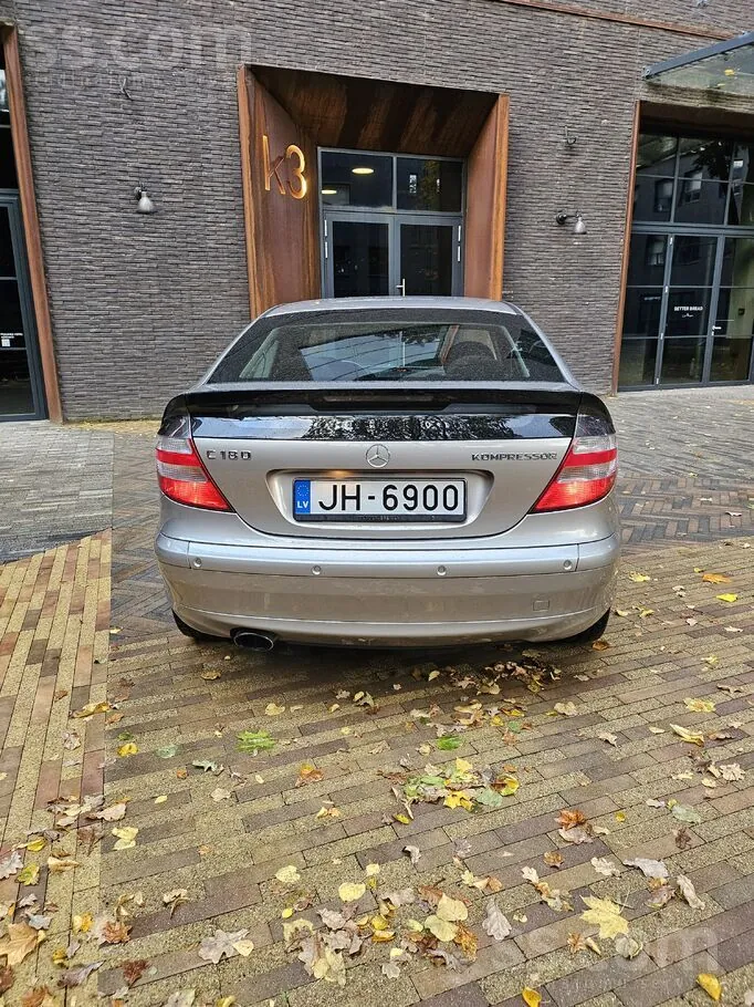 Mercedes-Benz C180 2005 photo 4