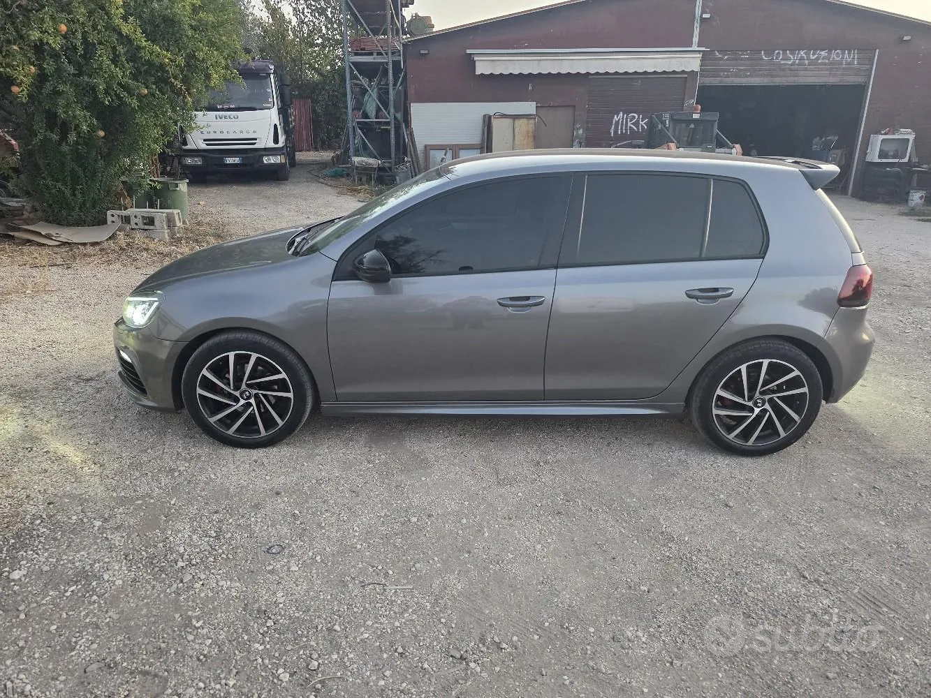 Volkswagen Golf 2009 photo 2
