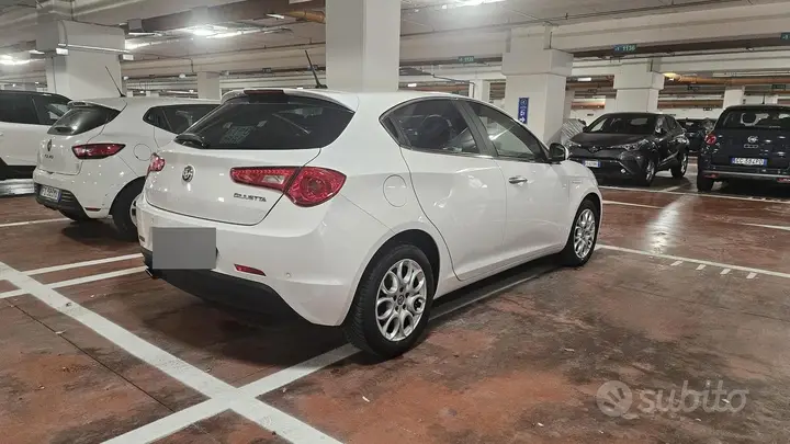 Alfa Romeo Giulietta 2016 photo 3