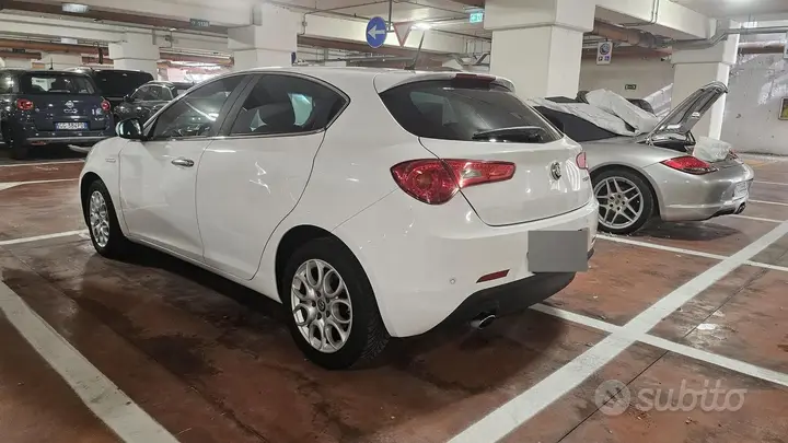 Alfa Romeo Giulietta 2016 photo 4