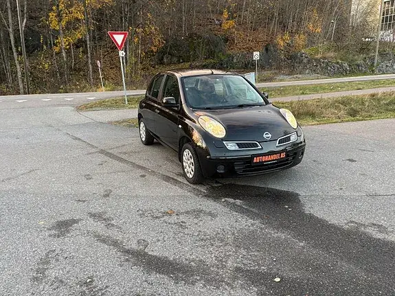 Nissan Micra 2010 photo 5