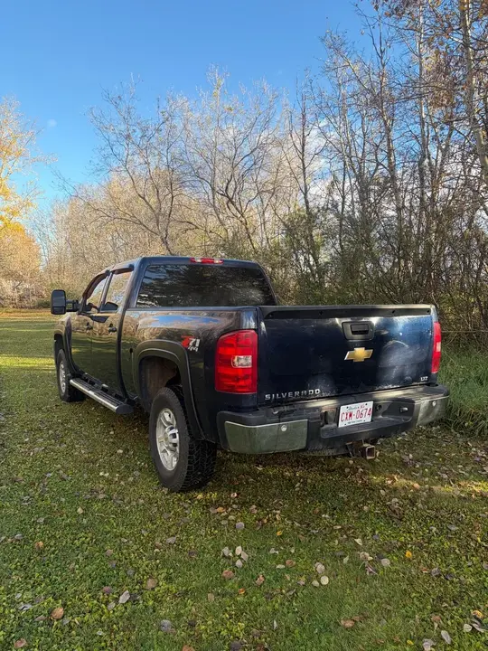 Chevrolet Silverado 2500 2010 photo 5
