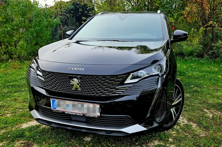 Peugeot 5008 2022 photo 2