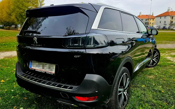 Peugeot 5008 2022 photo 3