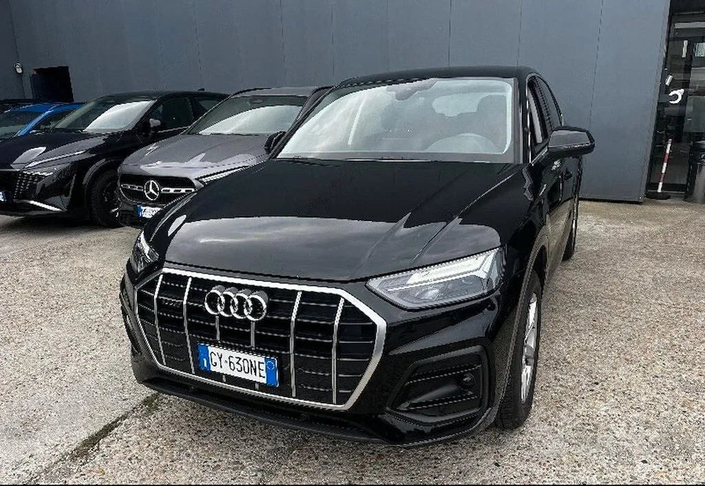 Audi Q5 2022 photo 2