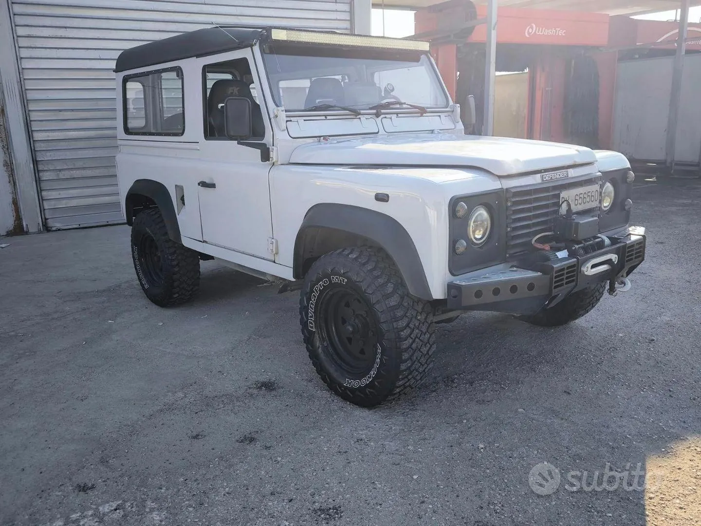 Land Rover Defender 1988 photo 3