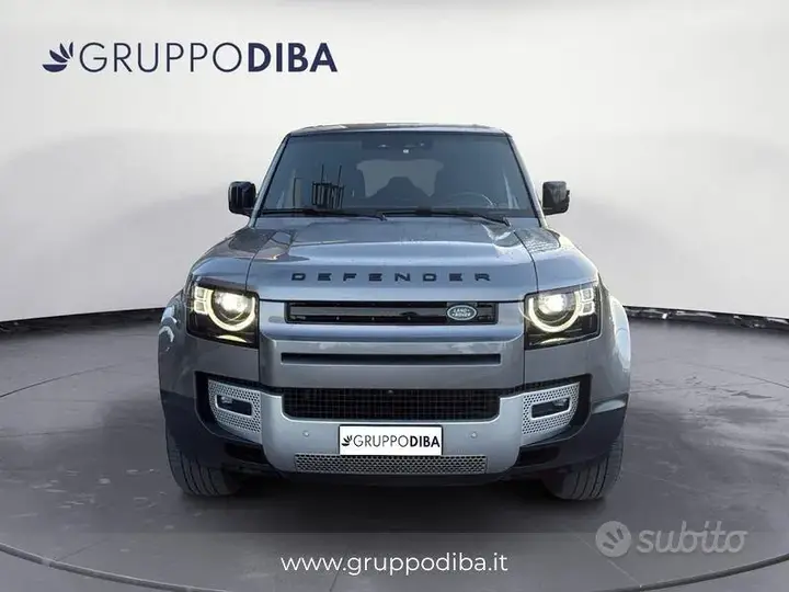 Land Rover Defender 2022 photo 2