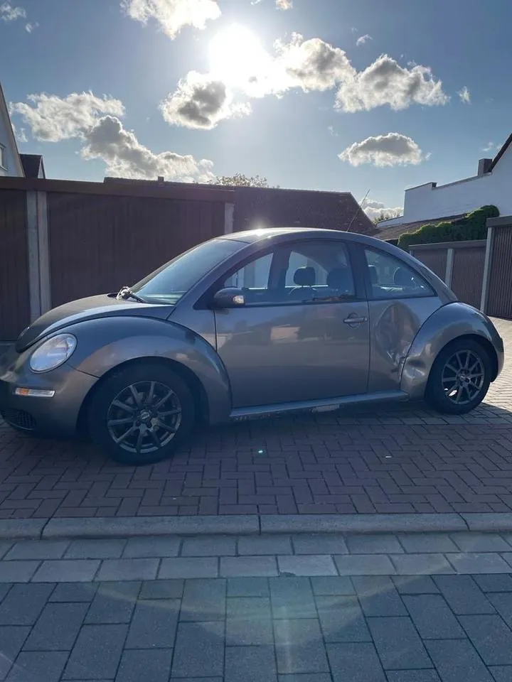 Volkswagen New Beetle