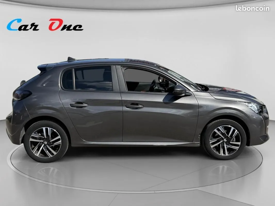 Peugeot 208 2020 photo 3