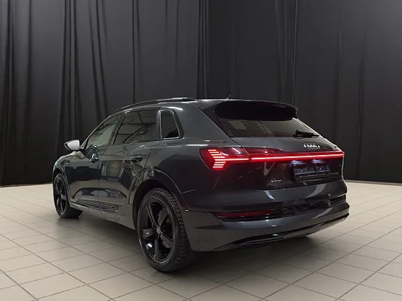 Audi E-Tron 2020 photo 3
