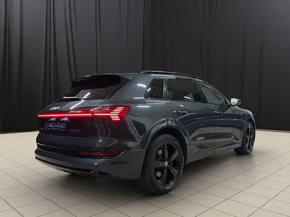 Audi E-Tron 2020 photo 5