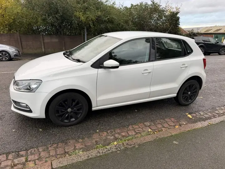 Volkswagen Polo 2014 photo 4