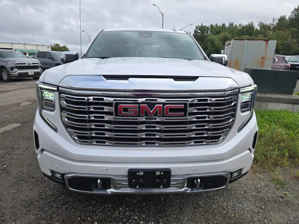 GMC Sierra 1500 2025 photo 2