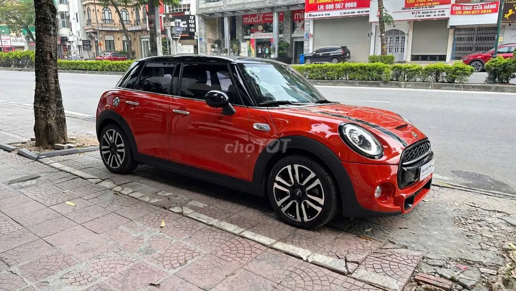 Mini Cooper S 2019 photo 3