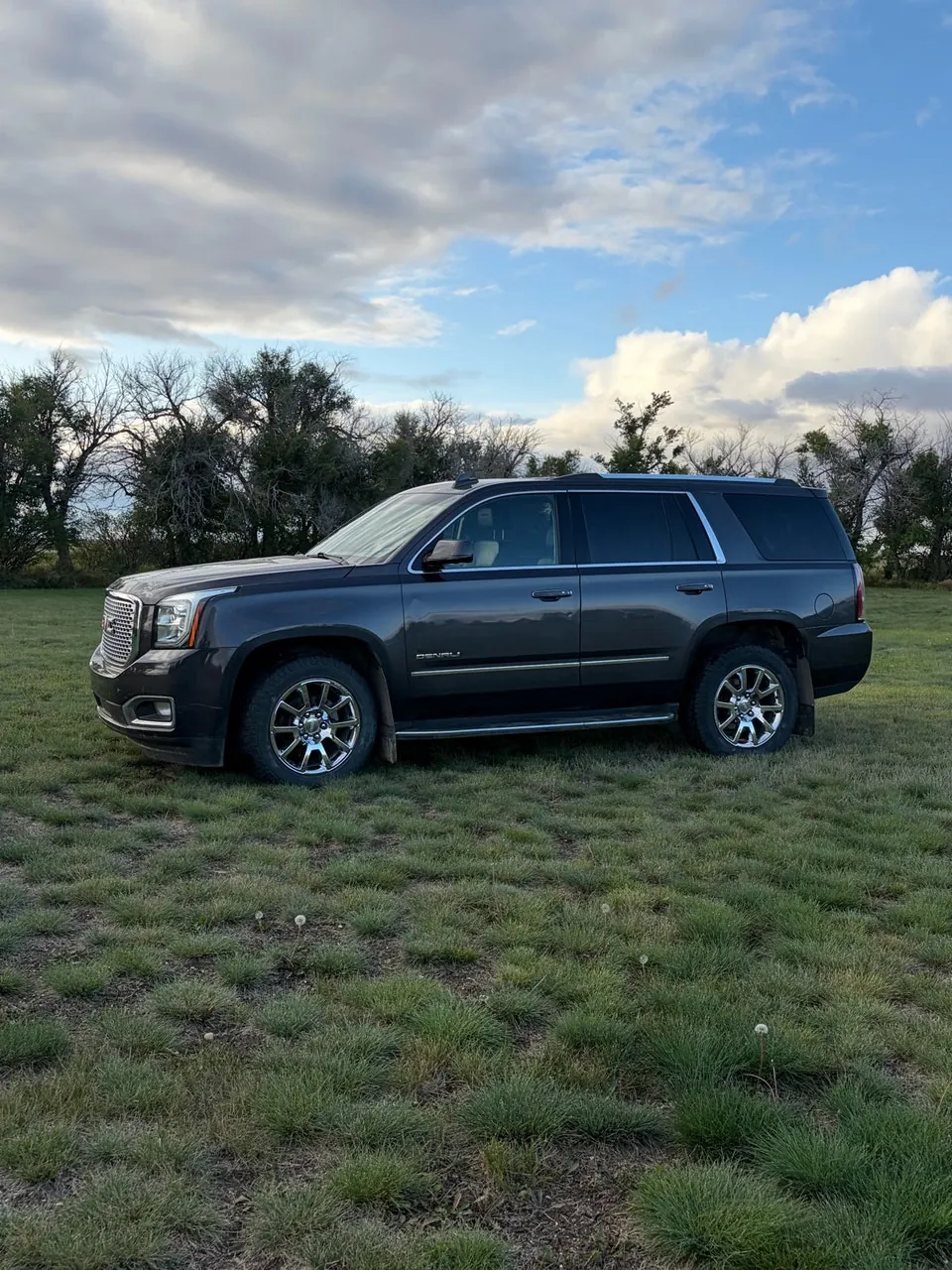GMC Yukon 2017 photo 2