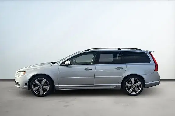 Volvo V70 2009 photo 2