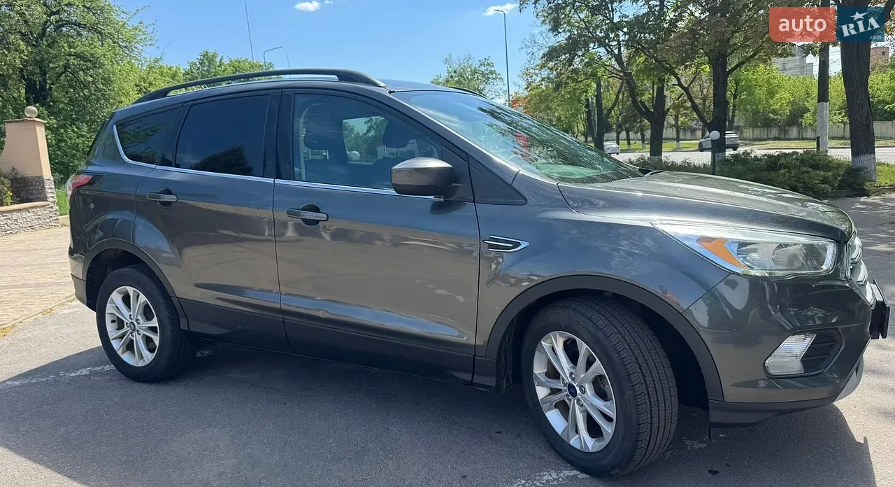 Ford Escape 2018 photo 3