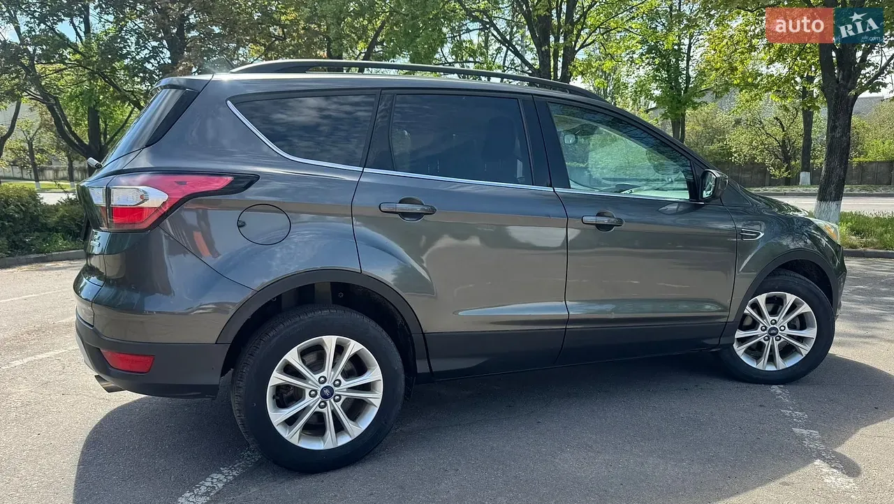 Ford Escape 2018 photo 4