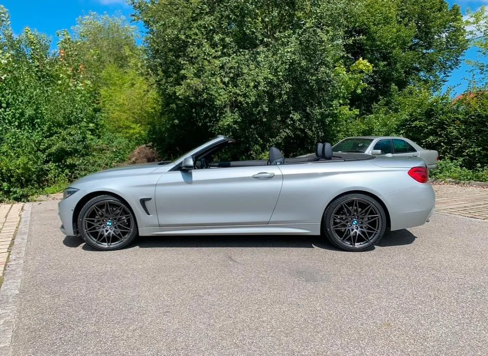 BMW 440I