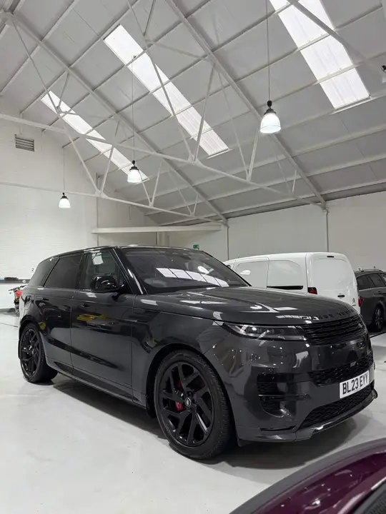 Land Rover Range Rover Sport 2023 photo 3