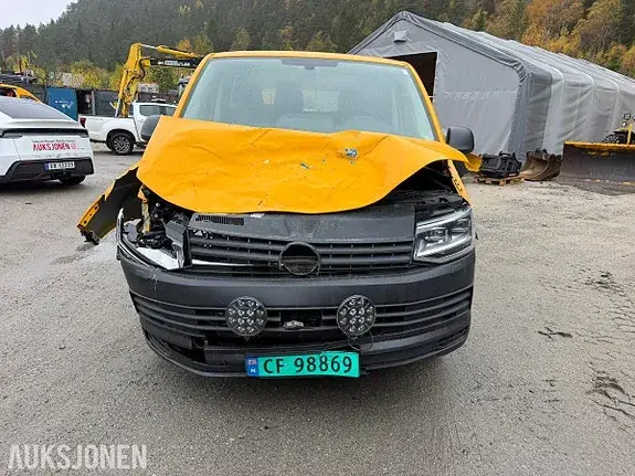 Volkswagen Transporter 2019 photo 2