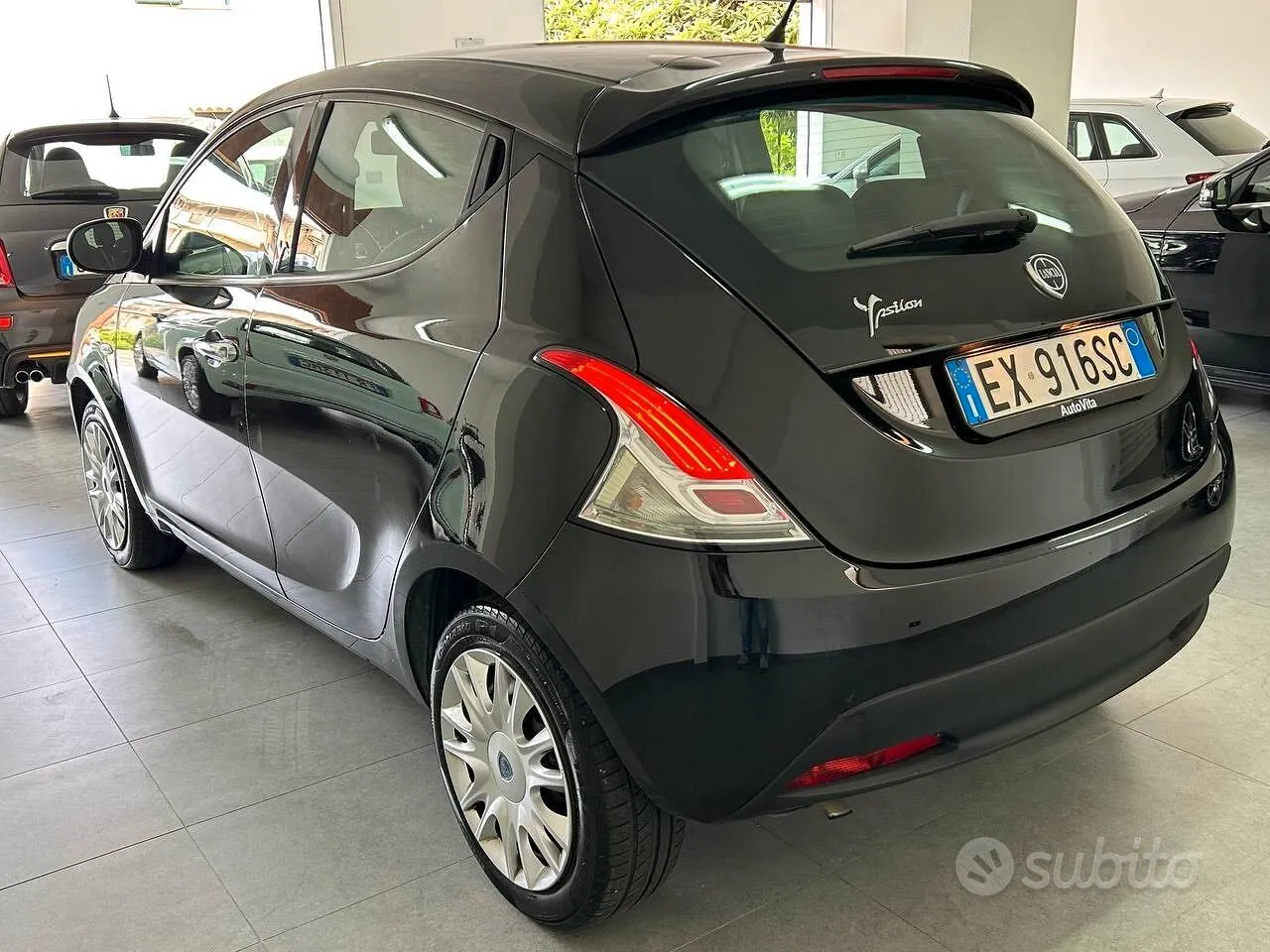 Lancia Ypsilon 2014 photo 2