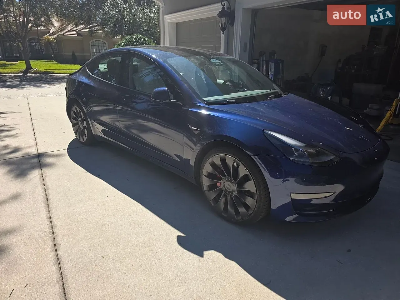 Tesla Model 3 2023 photo 3