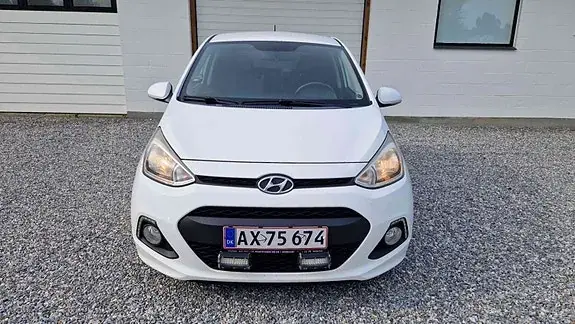 Hyundai I10 2015 photo 2