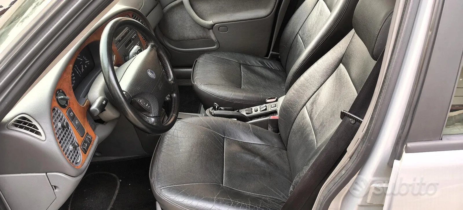 Saab 9-3 1999 photo 4