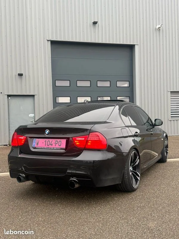 BMW Série 3 2011 photo 2