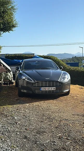 Aston Martin Rapide 2010 photo 2
