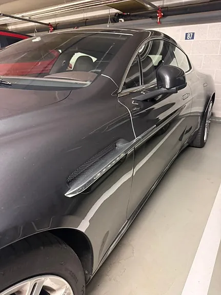 Aston Martin Rapide 2010 photo 5