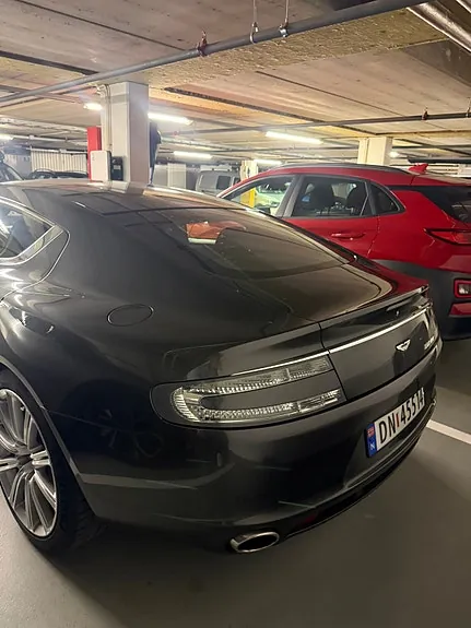 Aston Martin Rapide 2010 photo 4