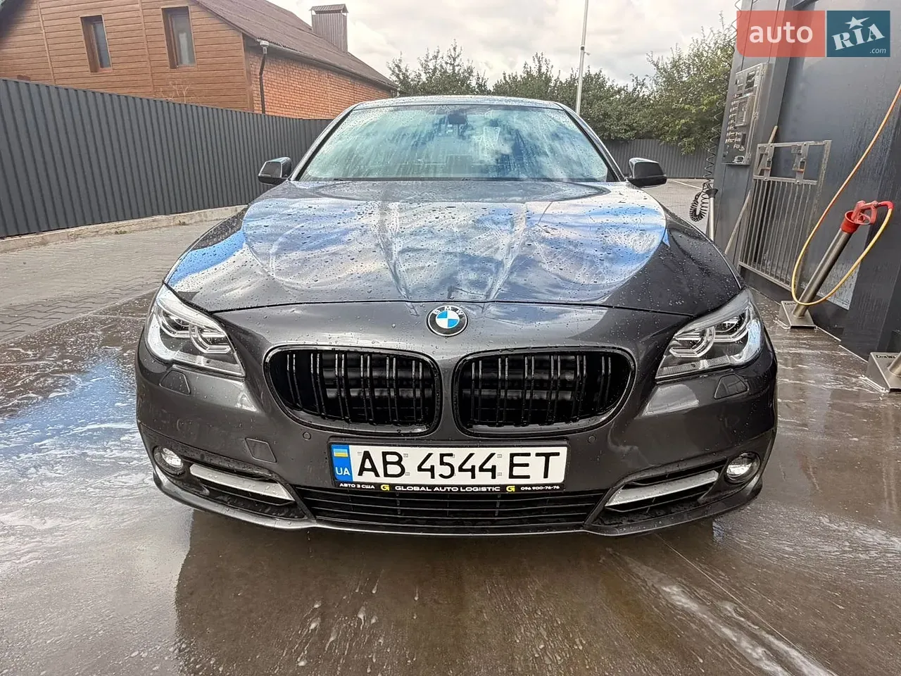 BMW 5 Series 2016 photo 2