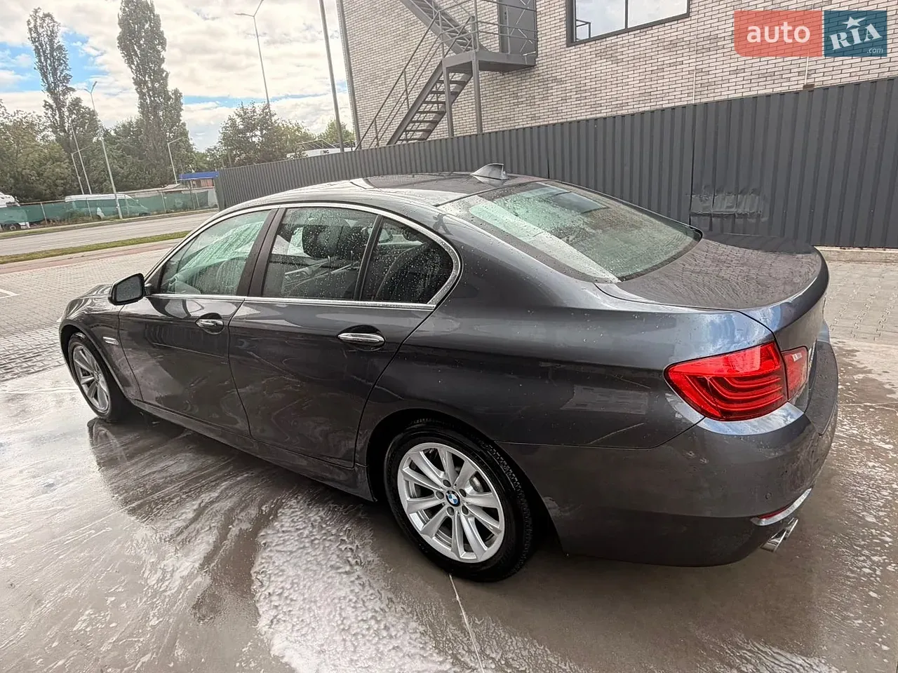 BMW 5 Series 2016 photo 5