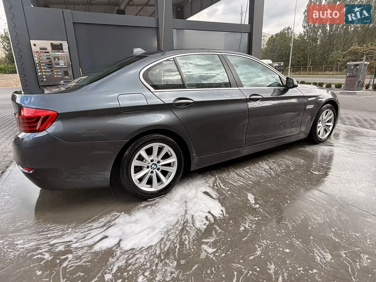 BMW 5 Series 2016 photo 4