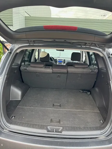 Hyundai Santa Fe 2011 photo 3
