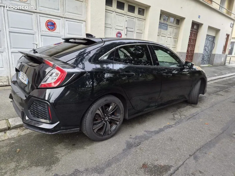 Honda Civic 2018 photo 2