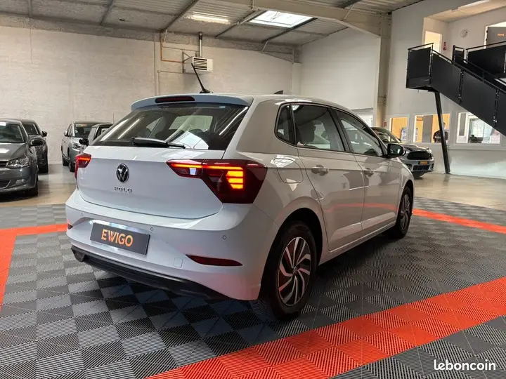 Volkswagen Polo 2023 photo 2