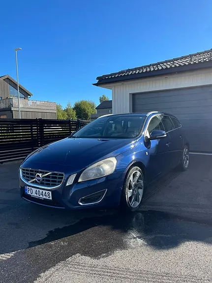 Volvo V60 2012 photo 2