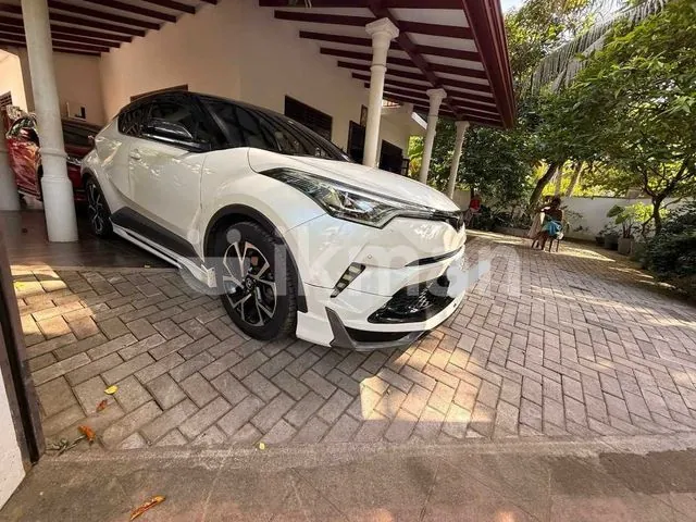 Toyota Chr 2018 photo 4
