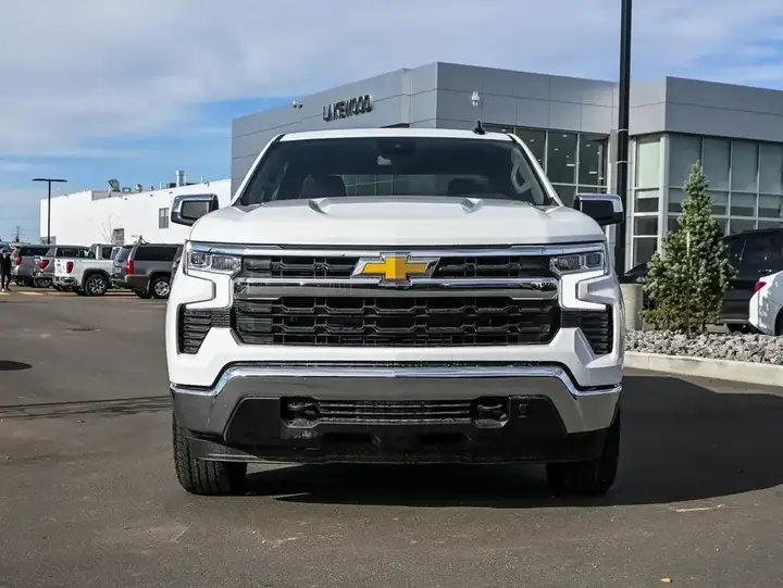 Chevrolet Silverado 1500 2026 photo 3