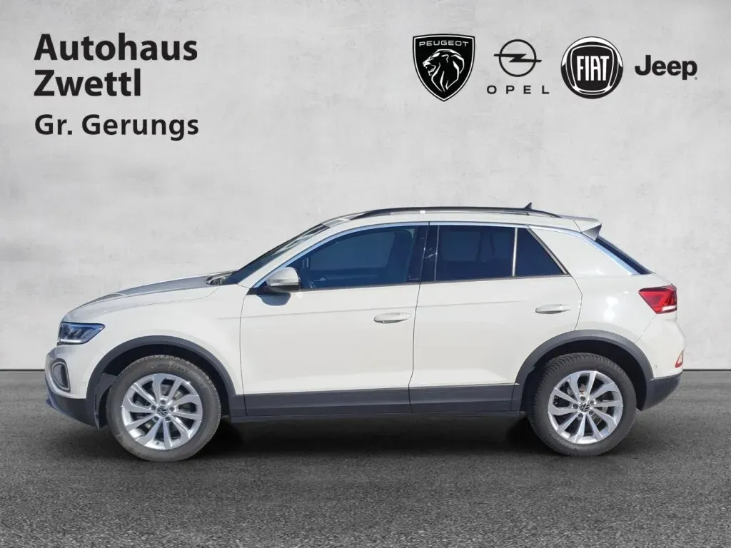 Volkswagen T-Roc 2023 photo 3