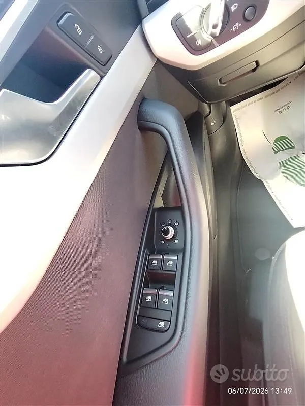 Audi A4 2020 photo 2