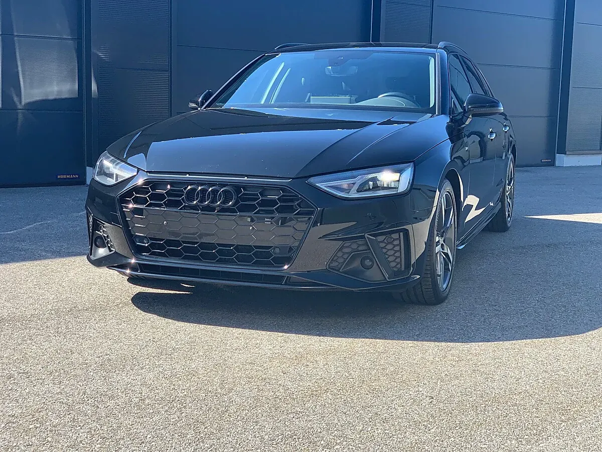 Audi A4 2022 photo 3
