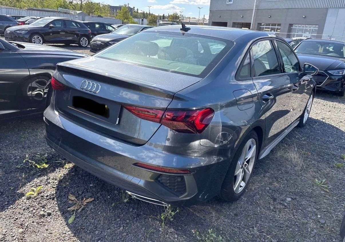 Audi A3 2022 photo 2