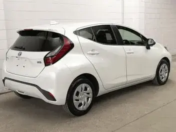 Toyota Aqua 2022 photo 3